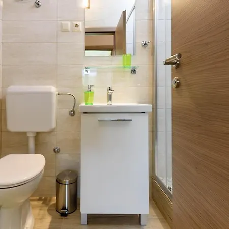 Tatinja A6 Apartment
